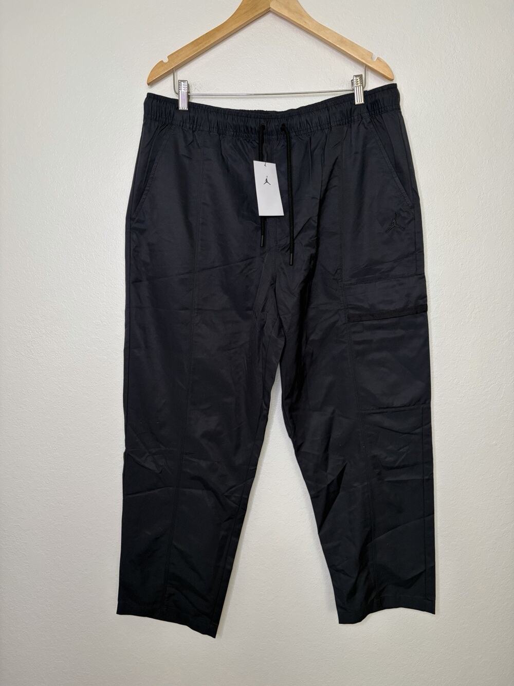 NWT Nike Air Jordan Essentials Woven Cargo Black Standard Fit Pant Men’s Size XL